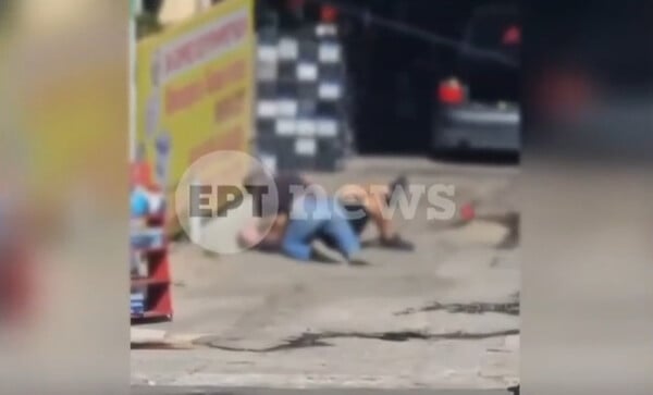 Νέα Χαλκηδόνα: Οδηγοί έπαιξαν ξύλο στη μέση του δρόμου για την προτεραιότητα στο φανάρι