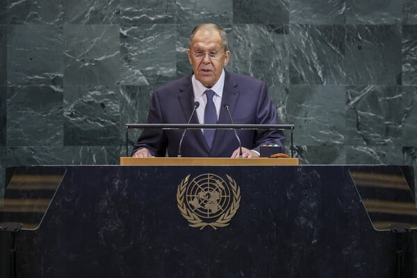 Λαβρόφ: «Καμία πρόθεση επίθεσης σε ΕΕ ή ΝΑΤΟ» - Κριτική σε Ισραήλ για «βάναυσες δολοφονίες» στη Γάζα