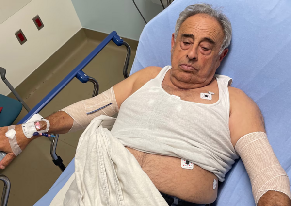 ΗΠΑ: 79χρονος πολίτης καταγγέλλει πράκτορες της ICE για βίαιη επίθεση – Ζητά 50 εκατ. δολάρια