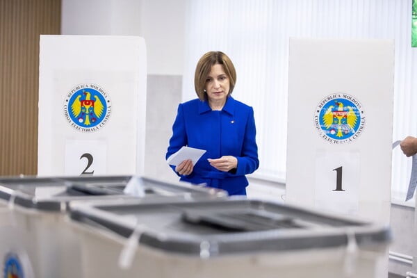 Μολδαβία: Προβάδισμα του φιλοευρωπαϊκού κυβερνώντος κόμματος στις βουλευτικές εκλογές