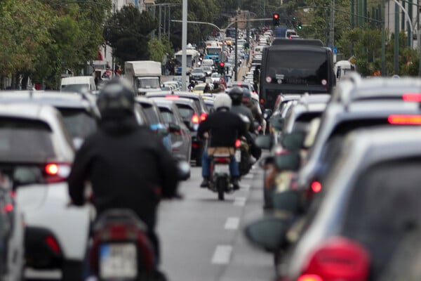 Οι πέντε λόγοι για τους οποίους οι Έλληνες οδηγοί έχουν αντικοινωνική συμπεριφορά