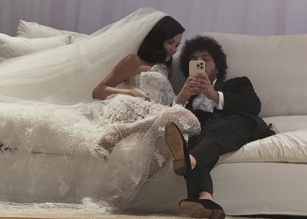 Benny Blanco: Η πρώτη ανάρτησή του στα social media από τον γάμο του με τη Selena Gomez