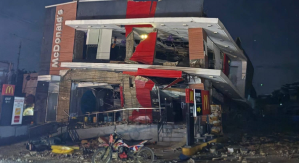 Σεισμός 6,9R στις Φιλιππίνες: Πέντε νεκροί και μεγάλες ζημιές στο Cebu 