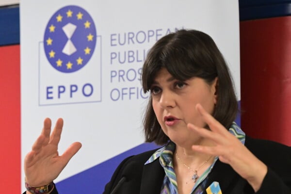 λαουρα κοβεσι φλωριδησ τεμπη οπεκεπε