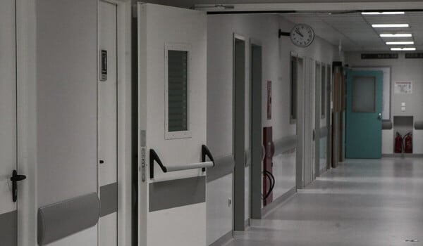 Πάτρα: Μαθητής δημοτικού διαγνώστηκε με ιογενή μηνιγγίτιδα