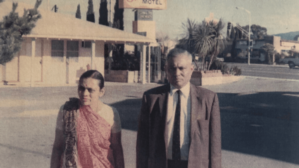 «The Patel Motel Story»: Πώς ένας παράτυπος μετανάστης έγινε ο «νονός» των ινδικών ξενοδοχείων στην Αμερική