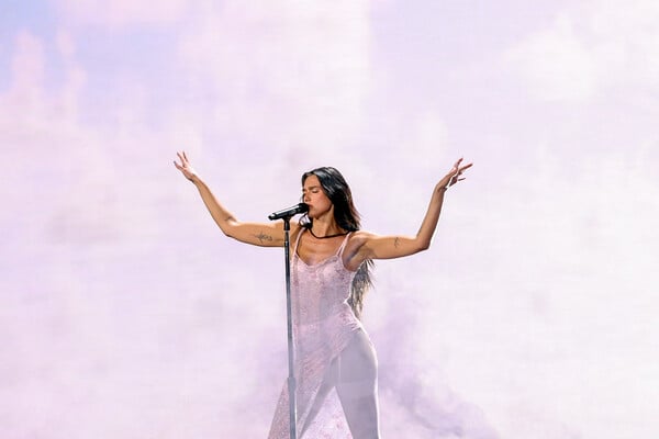 Η Dua Lipa μετέτρεψε το Λος Άντζελες σε ένα εκρηκτικό dance party