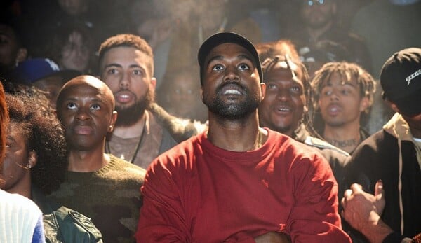 Η μακρά αποκαθήλωση του Kanye West 