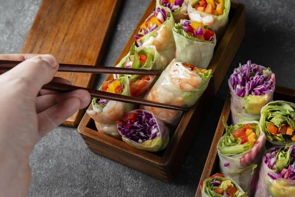 efood: Το αγαπημένο σου comfort food είναι πιο νόστιμο όταν είναι «1+1»