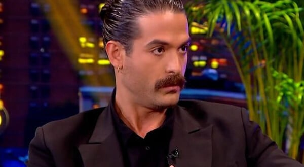 Άρης Μουγκοπέτρος: «Σκέφτηκα να κάνω ζημιά στον εαυτό μου, έλεγαν ότι νοσηλεύτηκα για χρήση ναρκωτικών»