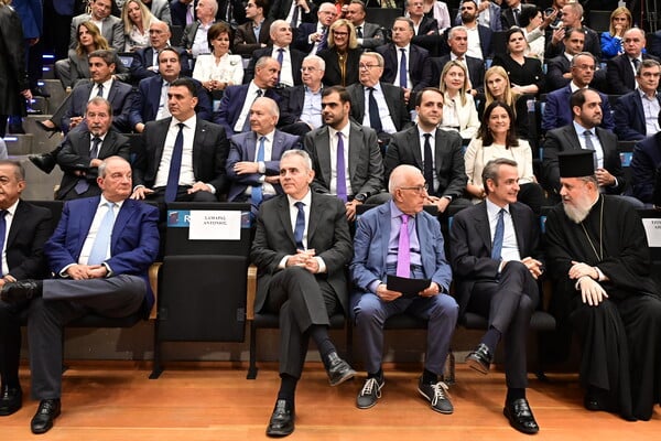 Οι μικρομέγαλοι και οι μικρομεσαίοι 