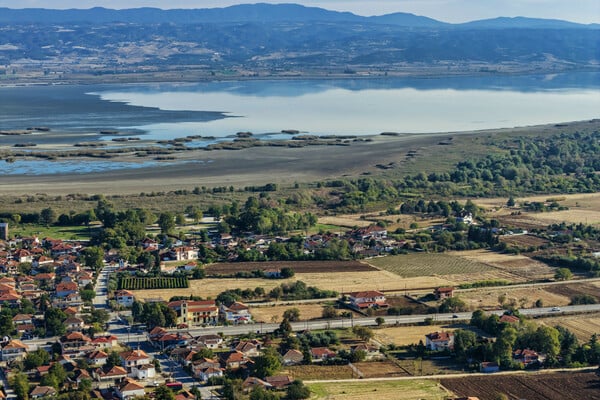 ΛΙΜΝΗ ΚΟΡΩΝΕΙΑ ΘΕΣΣΑΛΟΝΙΚΗ ΛΕΙΨΥΔΡΙΑ
