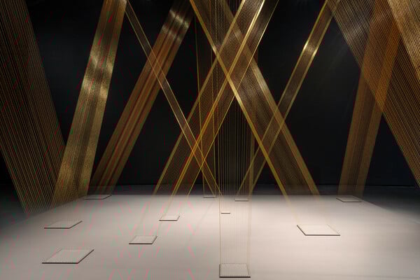 Με Chryssa και Iannis Xenakis η μεγάλη έκθεση για τον μινιμαλισμό στο Παρίσι