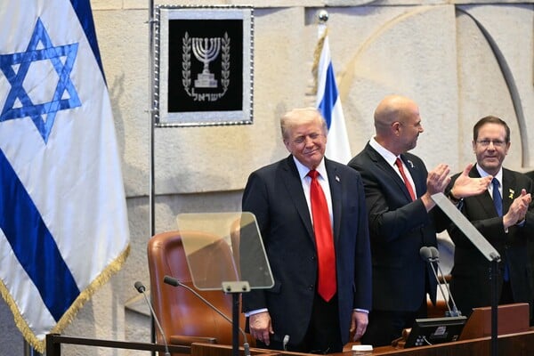 Χειροκροτήματα για τον Τραμπ, ψυχρό κλίμα για τον Νετανιάχου στην Κνεσέτ