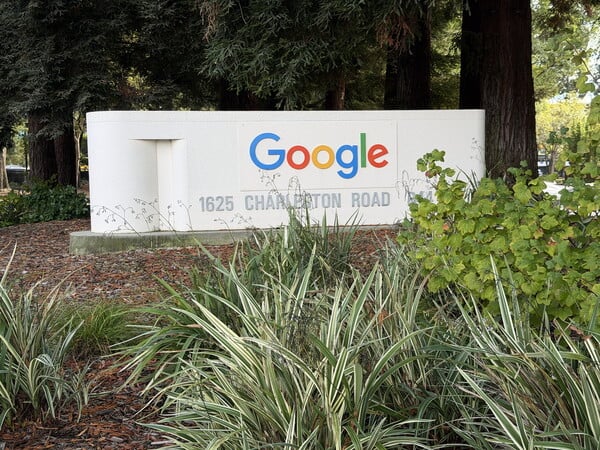 Google: Επένδυση 15 δισ. δολαρίων στην Ινδία για τη δημιουργία «κέντρου τεχνητής νοημοσύνης»