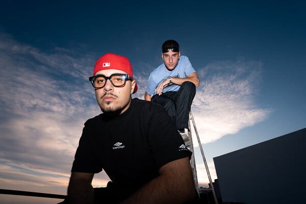 Mnimes: Ένα ντουέτο «με την ποπ στην καρδιά»