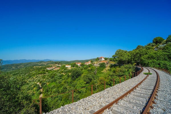 Πελοπόννησος: Σιδηρόδρομος ή ποδηλατόδρομος;
