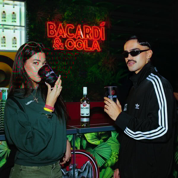 Μια νύχτα «10 με Τόνο»: Το Saskeptism Festival στο ρυθμό του Bacardi