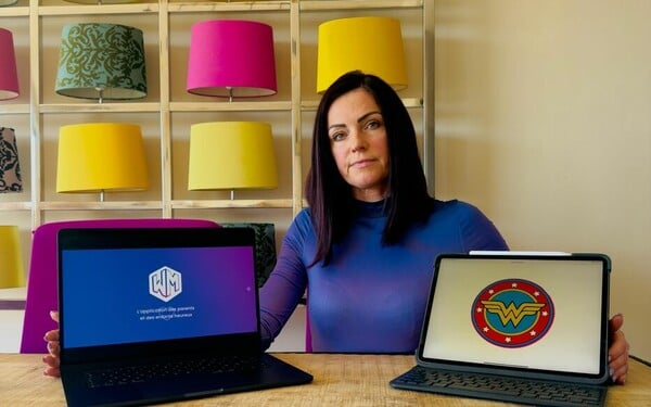 Wondermum vs Wonder Woman: Η «μάχη» μιας μητέρας με την αυτοκρατορία υπερηρώων DC