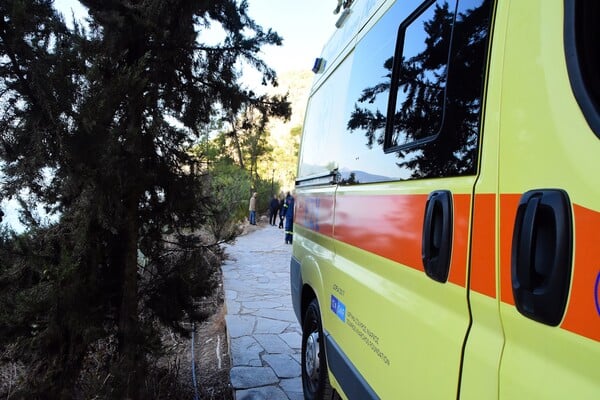 ΑΣΘΕΝΟΦΟΡΟ ΕΚΑΒ