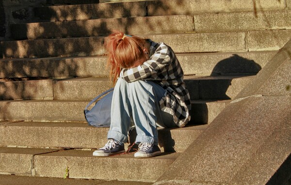 ΕΝΔΟΟΙΚΟΓΕΝΕΙΑΚΗ ΒΙΑ ΣΧΟΛΕΙΟ