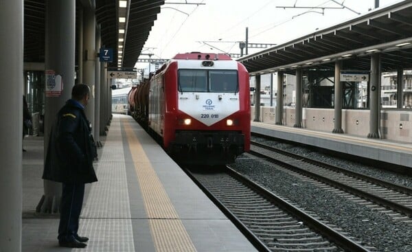 Hellenic Train: Ακινητοποιήθηκε αμαξοστοιχία που εκτελούσε το δρομολόγιο Θεσσαλονίκη – Αθήνα 