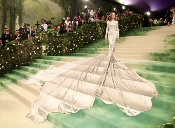 Η Μαντόνα για τον Γκoτιέ. H Ντενέβ για τον Σεν Λοράν. Οι σχεδιαστές και οι μούσες τους 