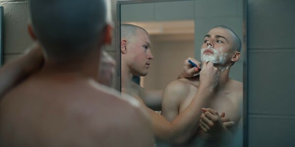 «Boots»: Μια σειρά για το τι σημαίνει «να είσαι gay στον στρατό»
