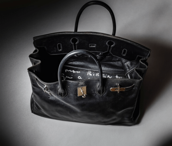 Hermès: Σε δημοπρασία στο Άμπου Ντάμπι τσάντα Birkin που ανήκε στην Jane Birkin