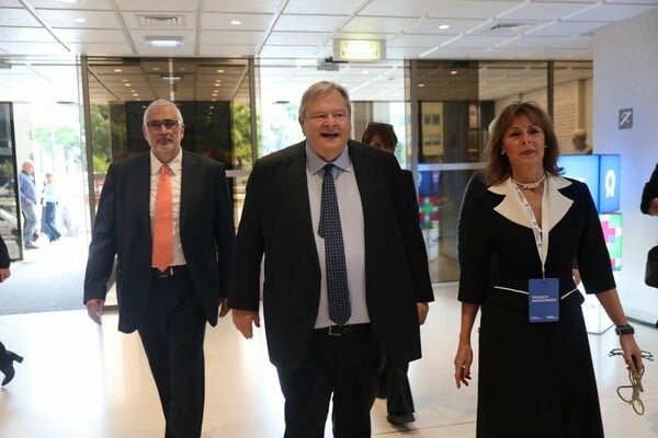 Στα εγκαίνια του Ωνασείου Εθνικού Μεταμοσχευτικού Κέντρου ο Κυριάκος Μητσοτάκης