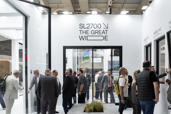ALUMINCO: Η Δύναμη της Εξέλιξης 