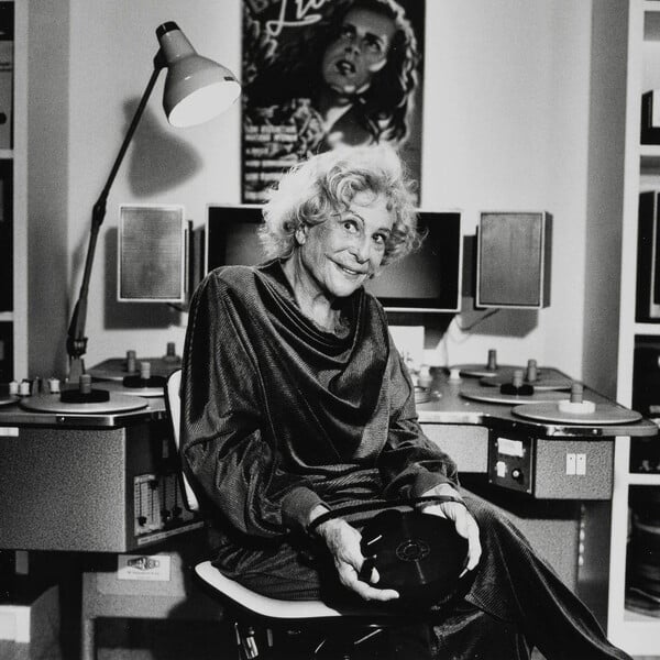 Επιτρέπεται να θαυμάζουμε σήμερα τη Λένι Ρίφενσταλ;