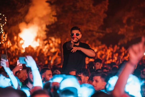 ΜΗΧ-ΜΗΧ Party: Από συμβατικό φοιτητόπαρτο σε event 8.000 ατόμων