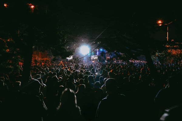 ΜΗΧ-ΜΗΧ Party: Από συμβατικό φοιτητόπαρτο σε event 8.000 ατόμων