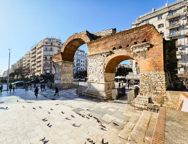 48 ώρες στη Θεσσαλονίκη