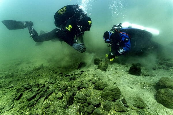 Ιταλία: Χωριό της Εποχής του Χαλκού, ηλικίας 3.000 ετών εντοπίστηκε στον βυθό της λίμνης Mezzano