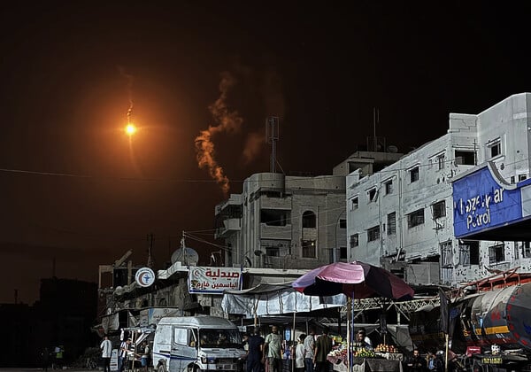 Γάζα: Στα πρόθυρα γενικευμένης κρίσης η περιοχή - «Η κατάπαυση του πυρός τηρείται» διαμηνύει ο Βανς 