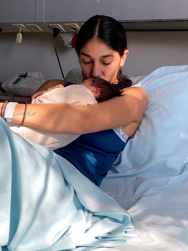 Παρασκευή Κερασιώτη: Γέννησε η πρώην παίκτρια του GNTM - Οι πρώτες φωτογραφίες από το μαιευτήριο 