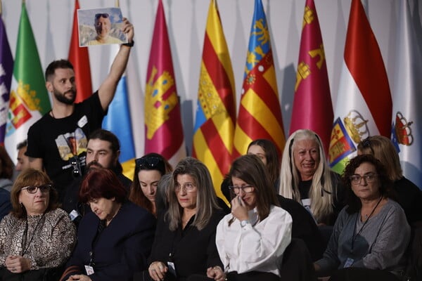 Πλημμύρες στη Βαλένθια: Εκδηλώσεις σε τεταμένο κλίμα στη μνήμη των θυμάτων, έναν χρόνο μετά