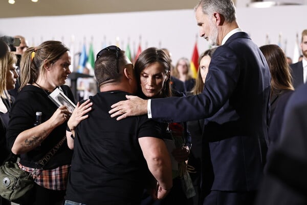 Πλημμύρες στη Βαλένθια: Εκδηλώσεις σε τεταμένο κλίμα στη μνήμη των θυμάτων, έναν χρόνο μετά