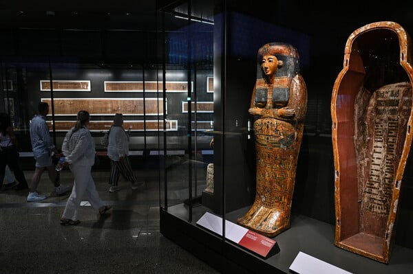 Αίγυπτος: Εγκαινιάζεται το νέο Μεγάλο Αιγυπτιακό Μουσείο δίπλα στις Πυραμίδες της Γκίζας