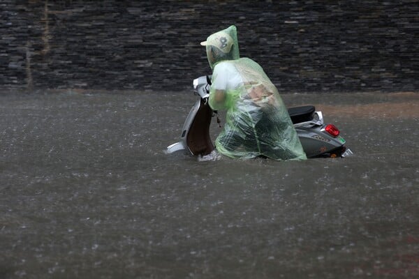 ΤΥΦΩΝΑΣ ΜΕΛΙΣΑ ΑΪΤΗ