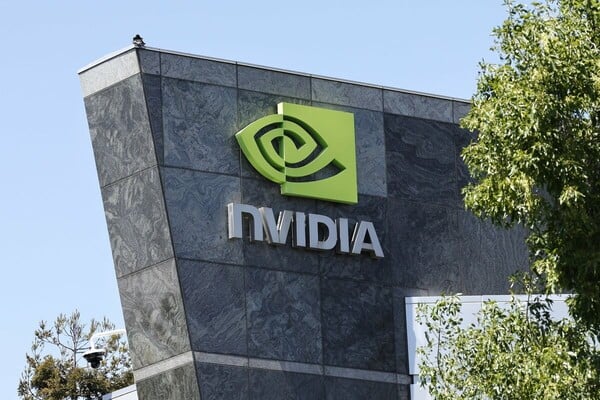 Η Nvidia γίνεται η πρώτη εταιρεία αξίας 5 τρισ. δολαρίων