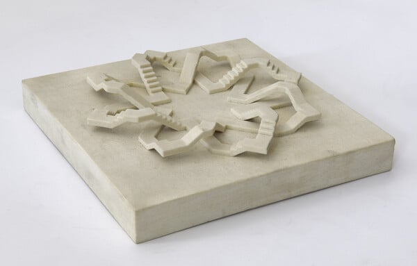 Πολύχρωμη έκθεση για παιδικές χαρές με εικαστική ματιά στο Μουσείο Μπενάκη