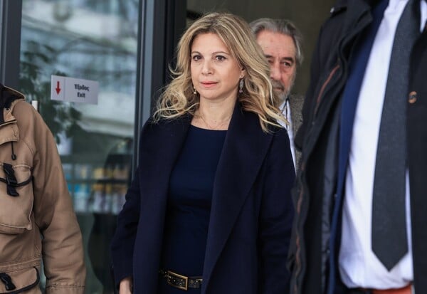 Το επίμονο πολιτικό αδιέξοδο