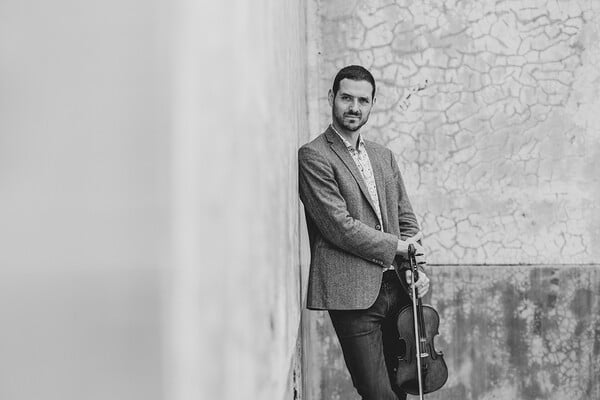 Μουσικές της ανατολικής Μεσογείου από την Κύπρο και ροκ από την Ελλάδα