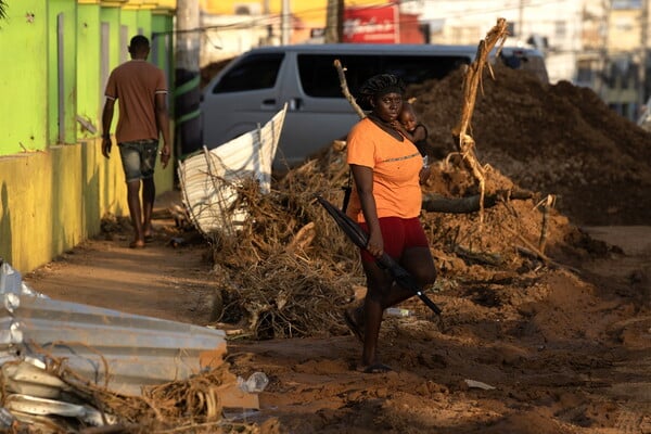 Τυφώνας Μελίσα: Αυξήθηκαν οι νεκροί στην Τζαμάικα - «Οι λέξεις δεν μπορούν να περιγράψουν πόσο καταστροφικός ήταν»