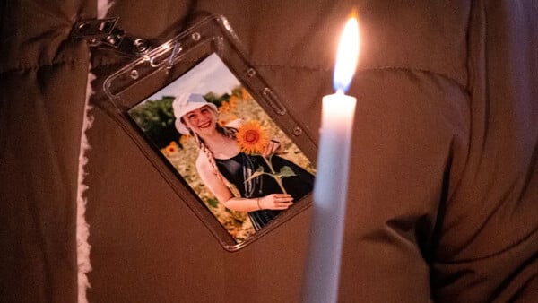 «Νόμιζα πως πέθαινα»: Η δασκάλα που πυροβόλησε 6χρονος καταθέτει