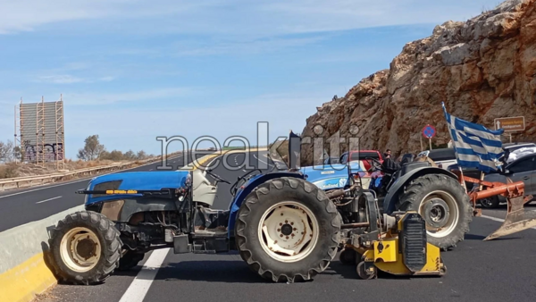 Ηράκλειο: Ξανά κλειστός ο ΒΟΑΚ στον Καρτερό από τους αγρότες