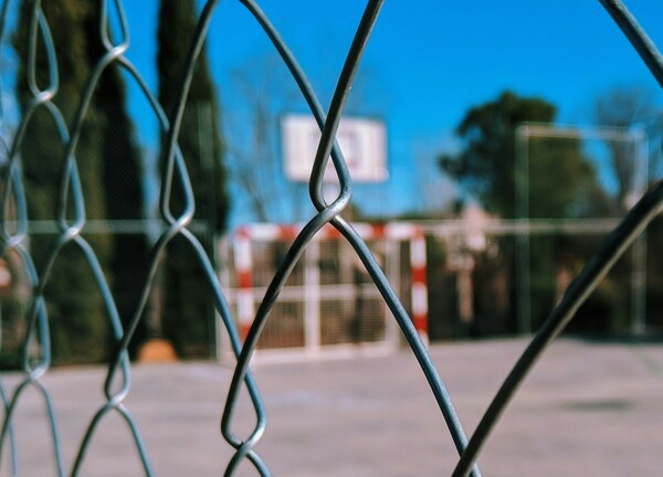 Ασπρόπυργος: «Άκρη όλοι» - Βίντεο από την κατάρρευση της 10χρονης στο προαύλιο